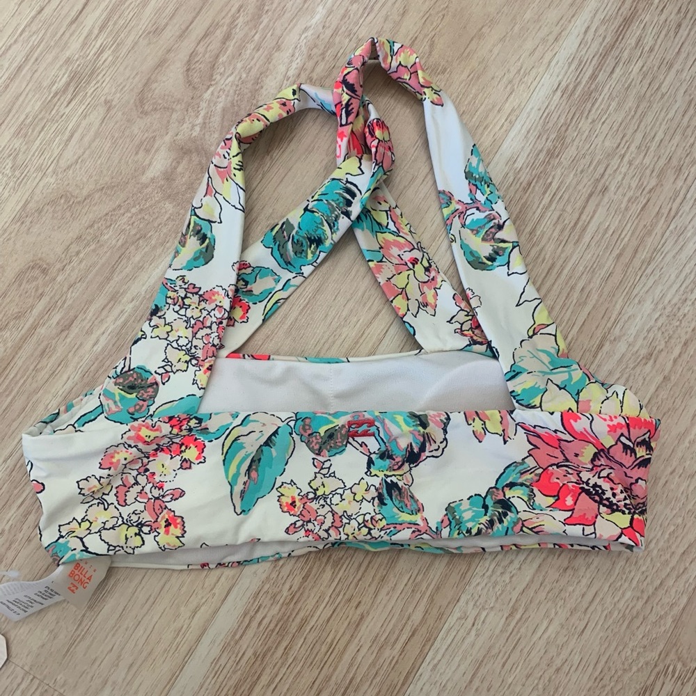 👙 NWT Swim Billabong Pixie Petal Crsscros Multi Size S - Picture 2 of 5